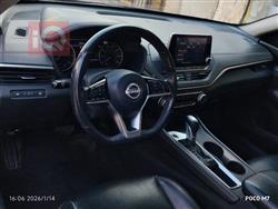 نيسان ألتيما